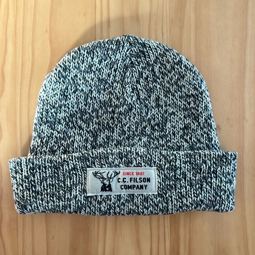 Filson Lined Ragg Wool Beanie.           Color: Charcoal Heather